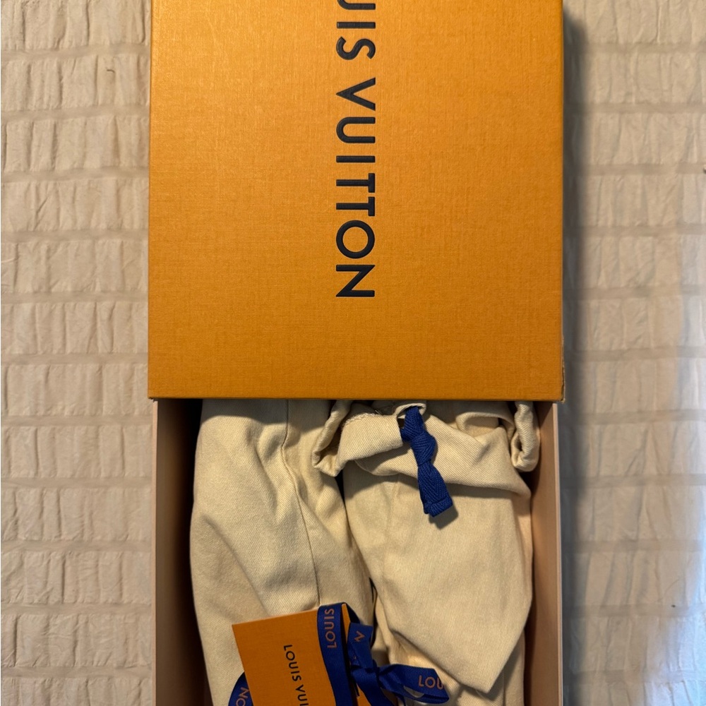 Louis Vuitton Monogram FrontRow Women’s Sneakers New in Box - Picture 13 of 14